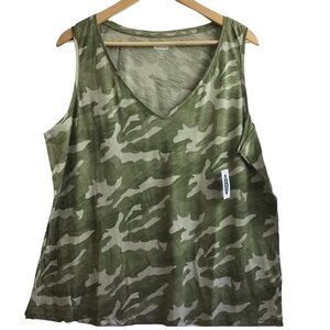 𝅺old Navy tank top camo green XL V neck sleeveless 100% cotton